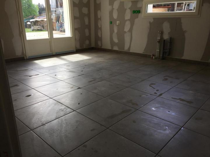 Poseur de carrelage intérieur Chevigny-Saint-Sauveur